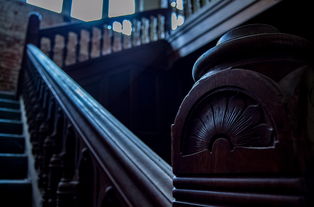 (时光旅人游戏)时光旅人的含义和象征：探索历史、珍藏记忆、感悟人生的宿命