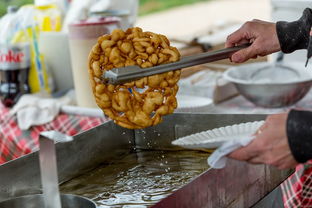 (风味美食街攻略)品味独特！探寻风味美食街国际服装与美食之间的奇妙联系